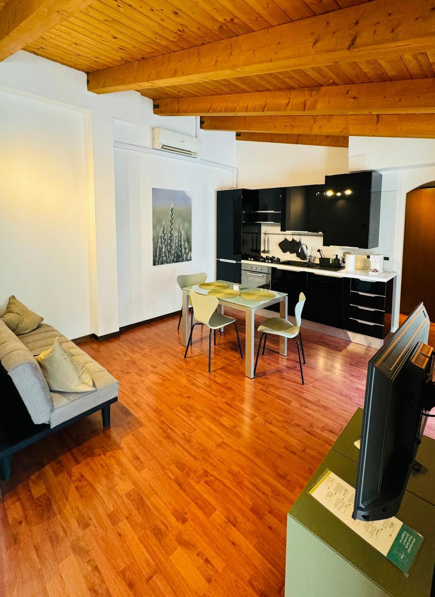 Crops City Stay Apartment 14 Triest Exterior foto